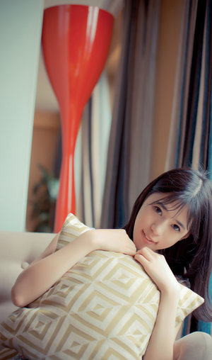 亚欧乱码卡一卡二卡新